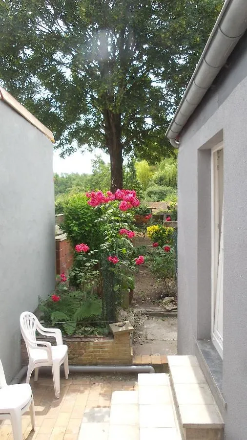 Maison Lydie - Meuble De Vacances 3 Etoiles Charleroi 0*,