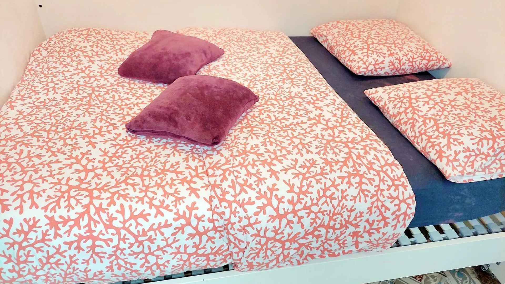 Apartamento Maison Lydie - Meuble De Vacances 3 Etoiles Charleroi